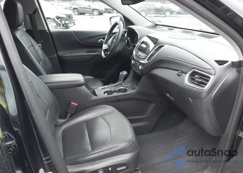 2020 Chevrolet Equinox Awd Premier 2.0L Turbo z USA, uszkodzony, nr VIN 2GNAXYEX7L6116237